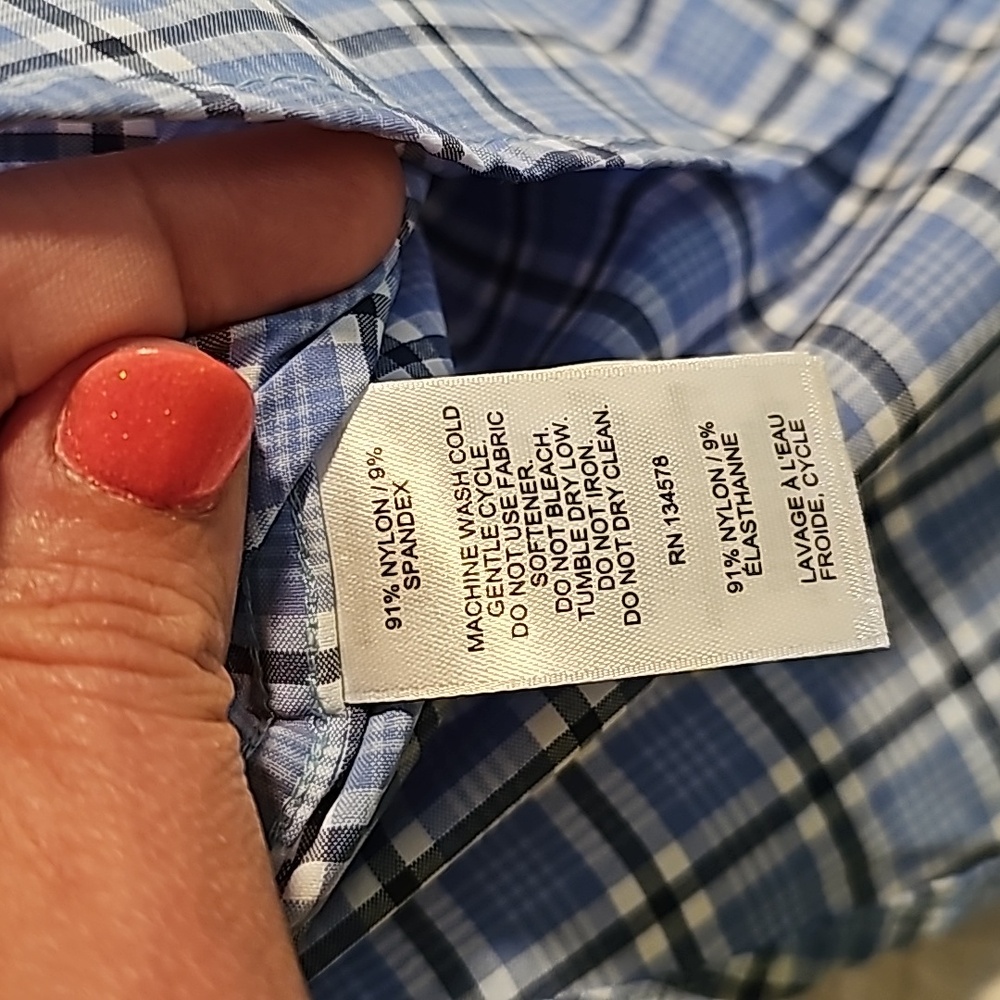 Boys Vineyard Vines button down shirt - Picture 6 of 6